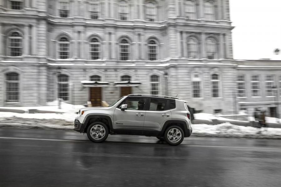  Jeep Renegade Limited 2015 года  (фото 6 из 14)
